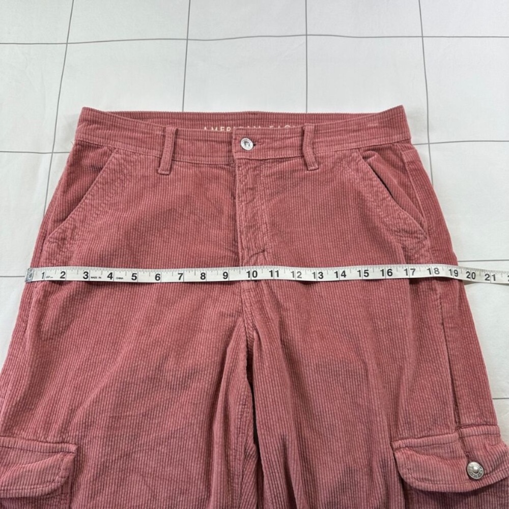 AMERICAN EAGLE  Pink Corduroy Cargo Jeans Sz 8 - Picture 11 of 15